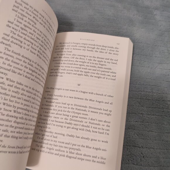 Book Blackbird Jennifer Lauck Bestseller Memoir New York Times Childhood - Picture 7 of 8